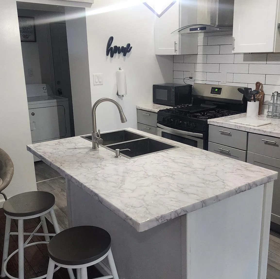 4731 Beaufort Ave — Photo 1