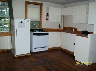 9 Center St APT 5, Cazenovia, NY 13035