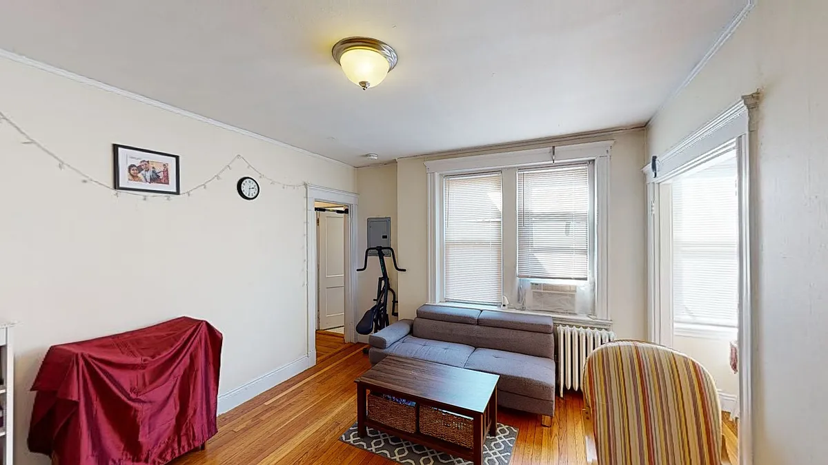 Building Photo - 33 Walbridge St #15