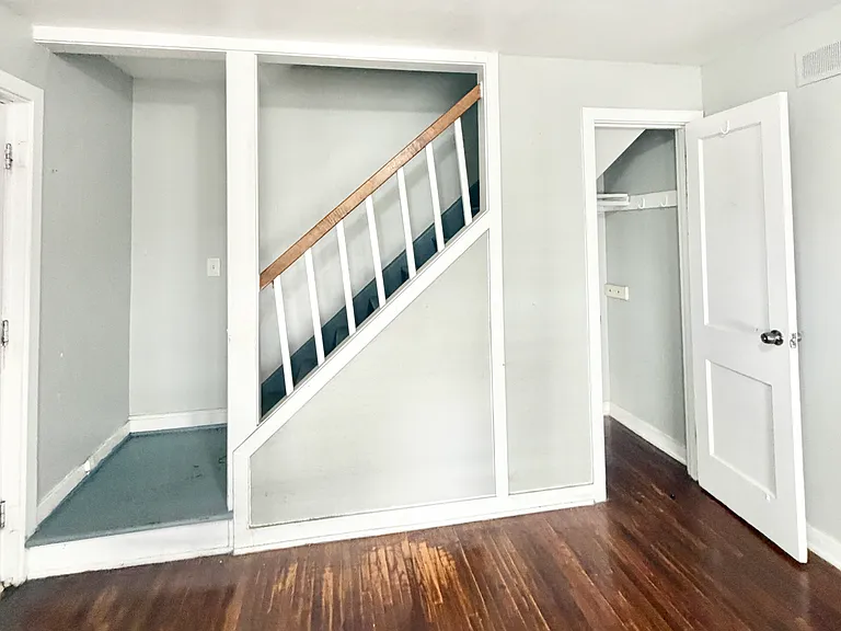 30 Hilltop Rd #1RR — Photo 4
