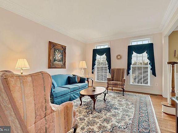 3rd image of 19120 Clair Manor Dr