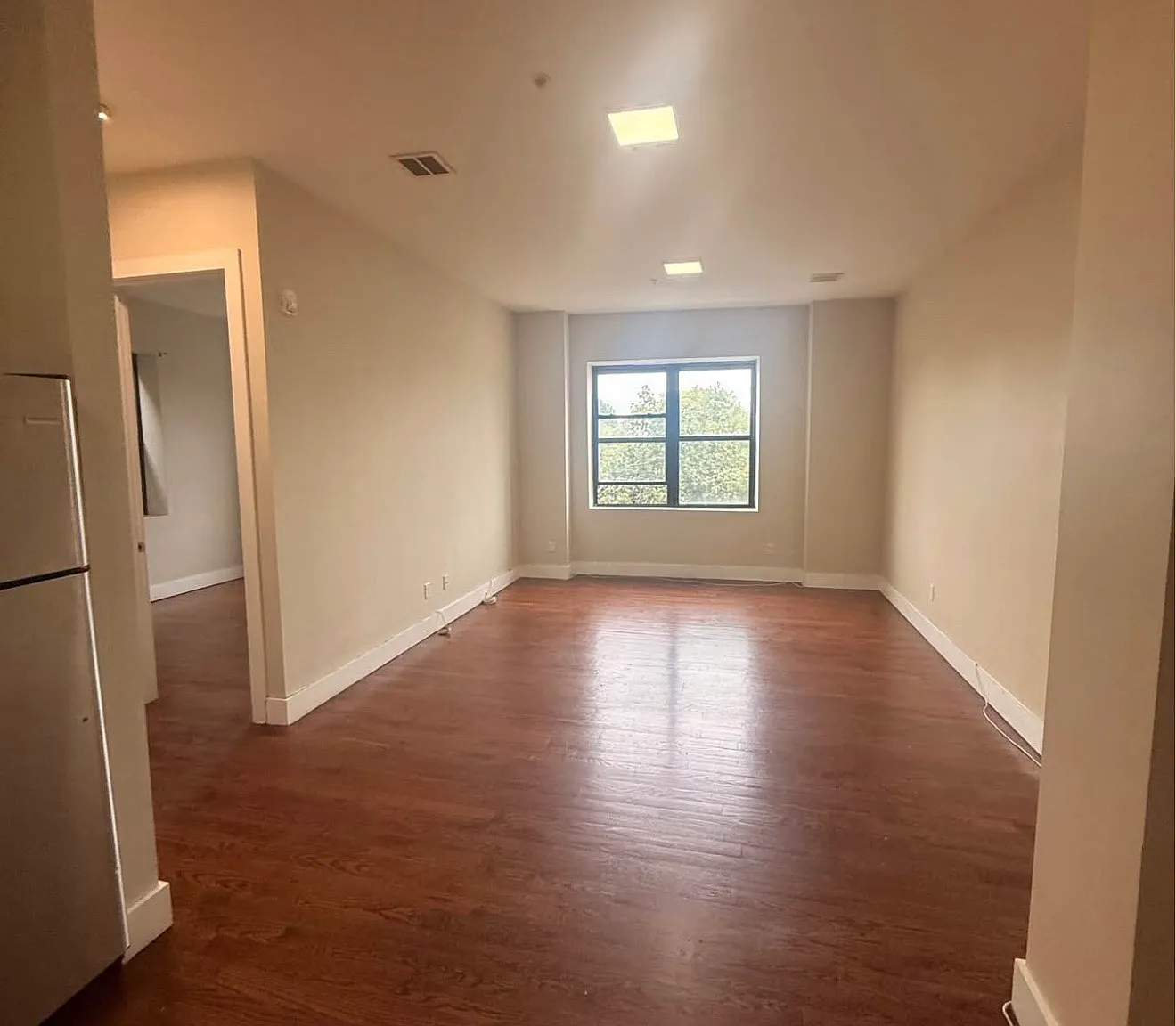 2 bed, $2,000 — Photo 2