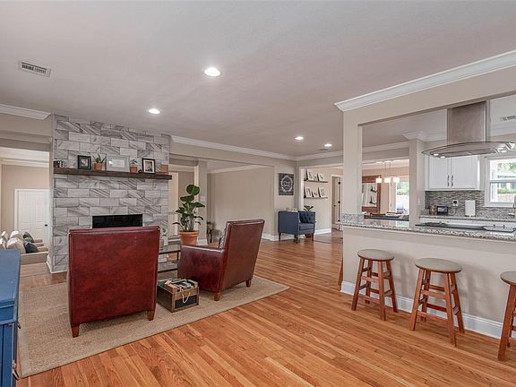 4th image of 3861 Gerhardt Dr