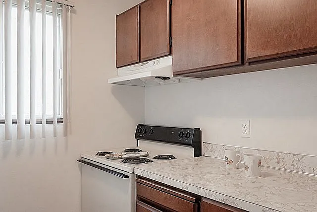 Villa 34 Apartments - Portland Oregon