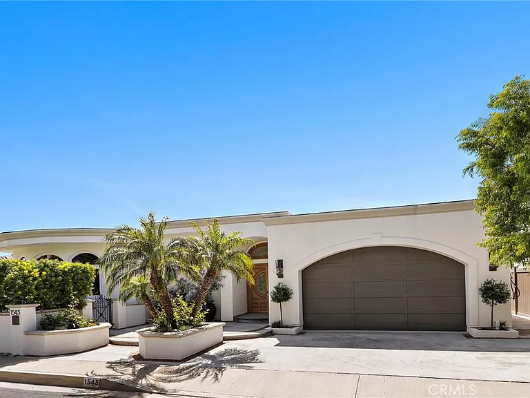 1545 Caribbean Way — Photo 3