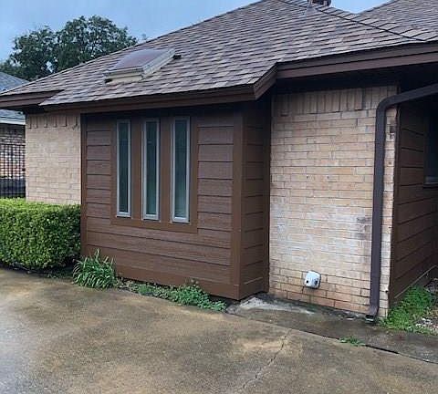 3rd image of 2507 Shadow Lane Dr