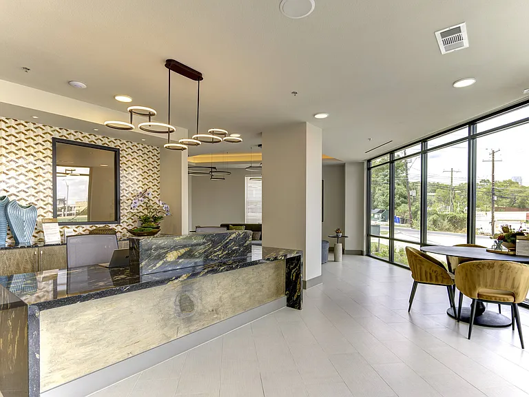 Alexan Rivercrest — Photo 24