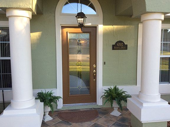 2nd image of 6702 Beatrix Dr