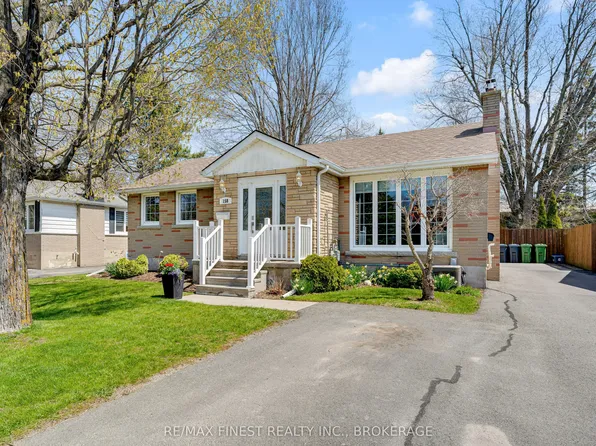 158 Lakeview Ave, Kingston, ON K7M 3T7