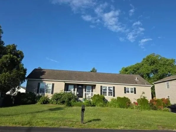 561 Inman Ave, Cinnaminson, NJ 08077