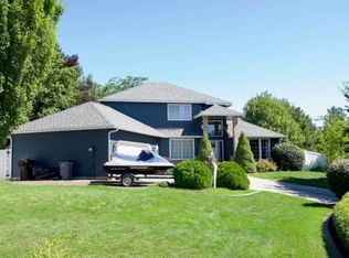 12215 E 37th Ct, Spokane, WA 99206