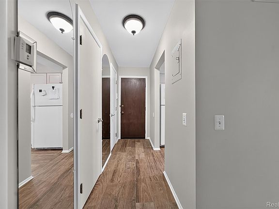 5th image of 42241 Toddmark Ln