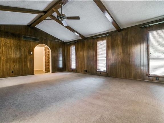 2nd image of 305 Scenic Dr