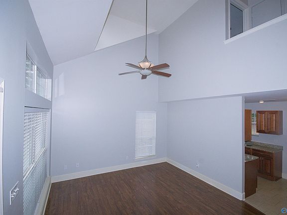 5th image of 221 Cypress Creek Dr NW