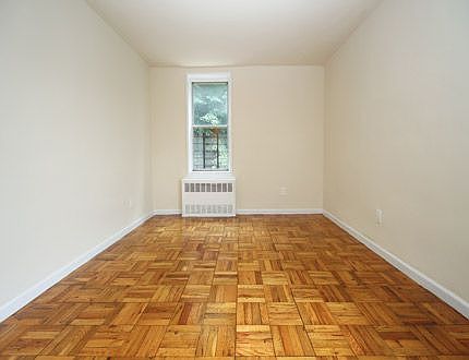 5th image of 3116 68th St APT 1C