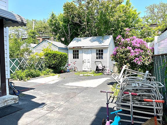 3rd image of 6827 Kessel St