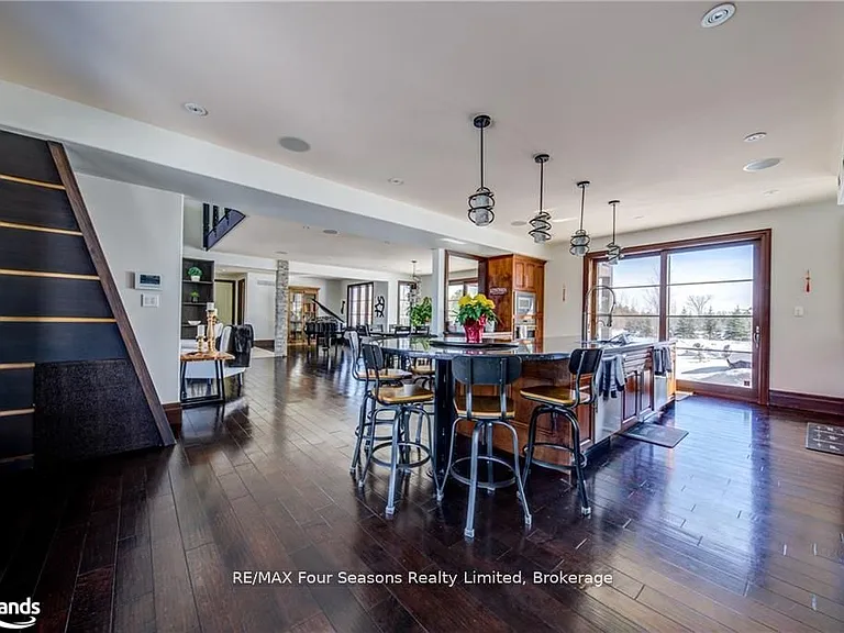12 Windrose Valley Blvd — Photo 14