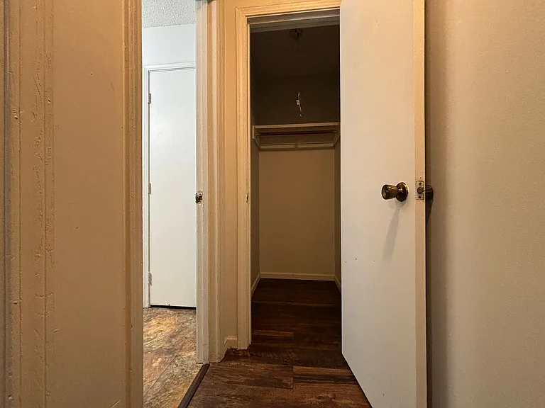Brookside Apartments — Photo 19