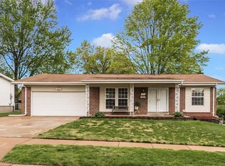 2550 Stirrup Ln, Florissant, MO 63033