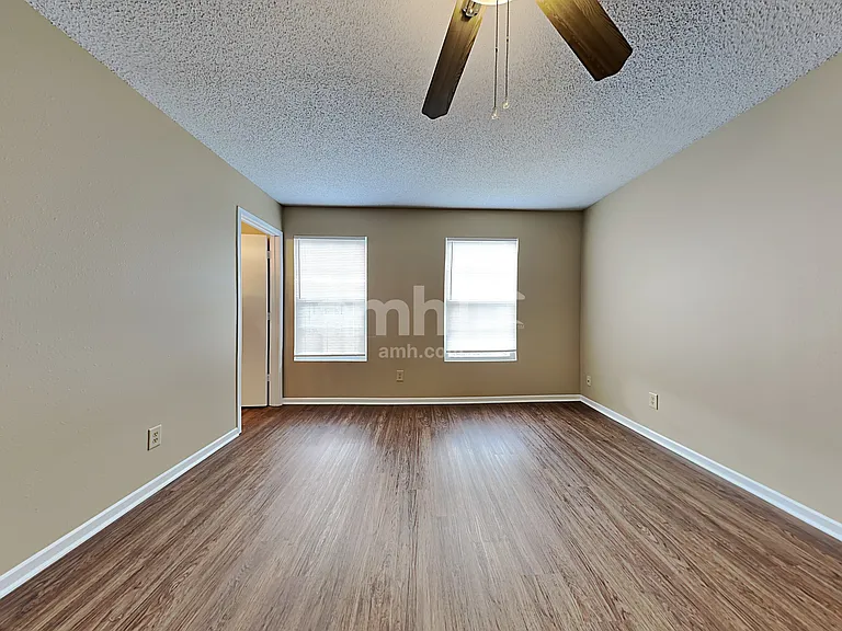 786 Hickory Pine Dr — Photo 10