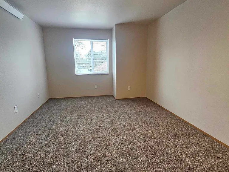 The Lexington Apartments — Photo 17