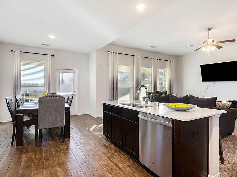 24311 Huntcliff Dr — Photo 14