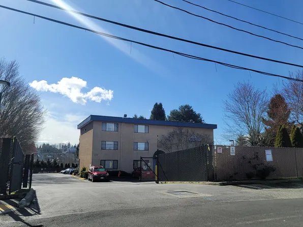 3469 S 152nd St, 3469 S 152nd St APT 205, Seattle, WA 98188