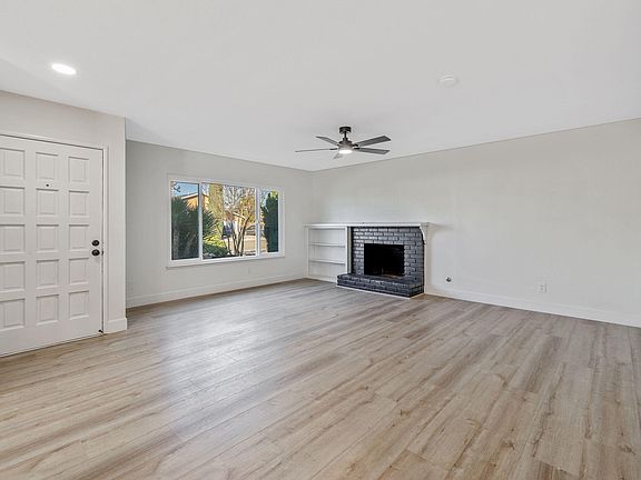 5th image of 1747 E Sonora Avenue