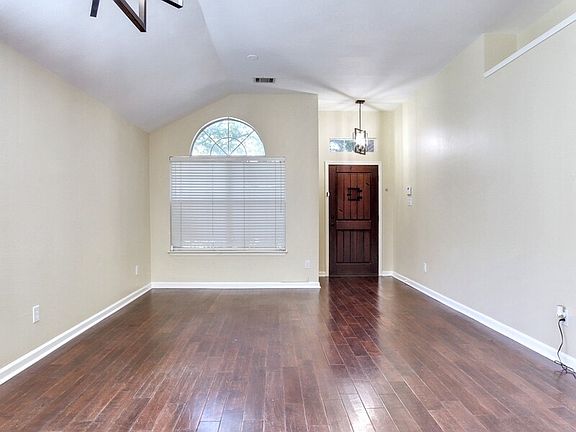 3rd image of 4211 Briarbend Rd