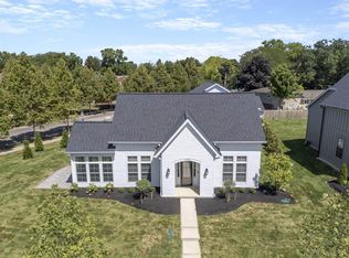 1984 Ridgeview Rd, Columbus, OH 43221