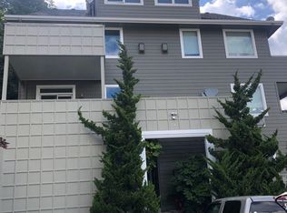 1640 SW Montgomery St APT C, Portland, OR 97201