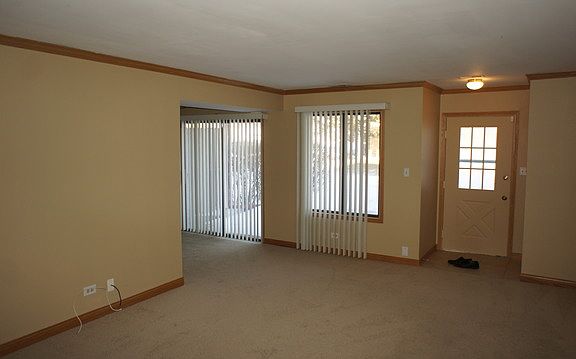 4th image of 338 Washington Ct