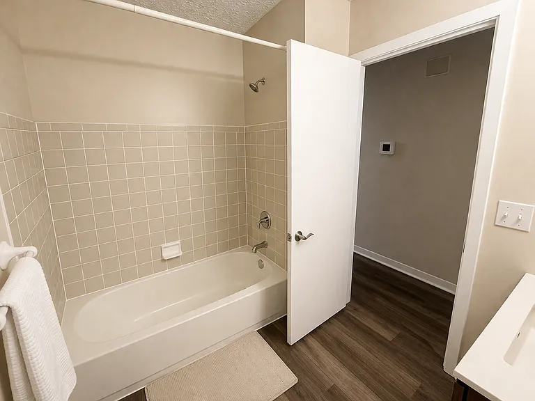 3818 Quail Hollow Dr — Photo 9
