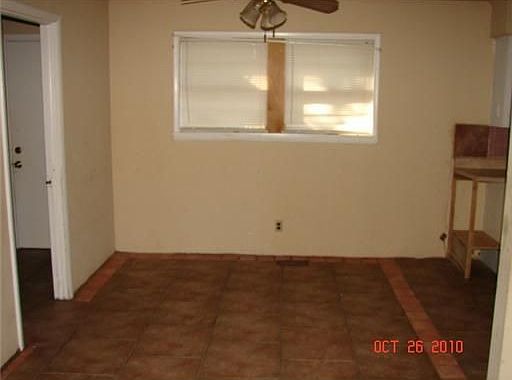 3rd image of 1327 S Main St