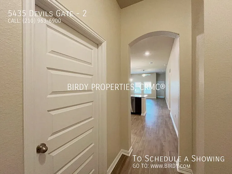 5435 Devils Gate #2 — Photo 9