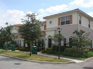 2511 SW 99th Way, Hollywood, FL 33025