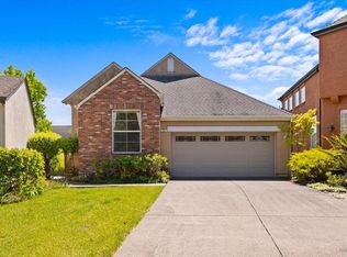 15 Vintage Ct, Petaluma, CA 94954