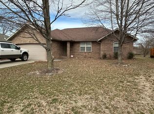 764 S Hackberry Ave, Nixa, MO 65714