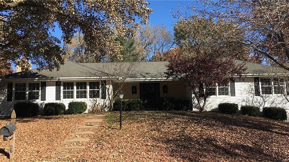 1st image of 67 Eastwood Dr