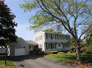 28 Timber Ln, Methuen, MA 01844
