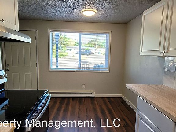3rd image of 10519 66th Ave E APT 1