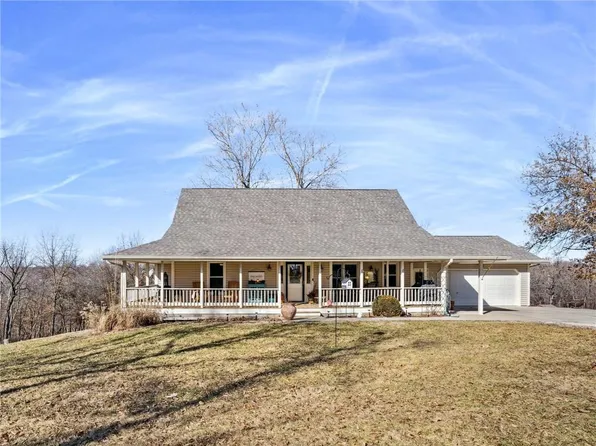 7196 SE Snow Dr, Holt, MO 64048