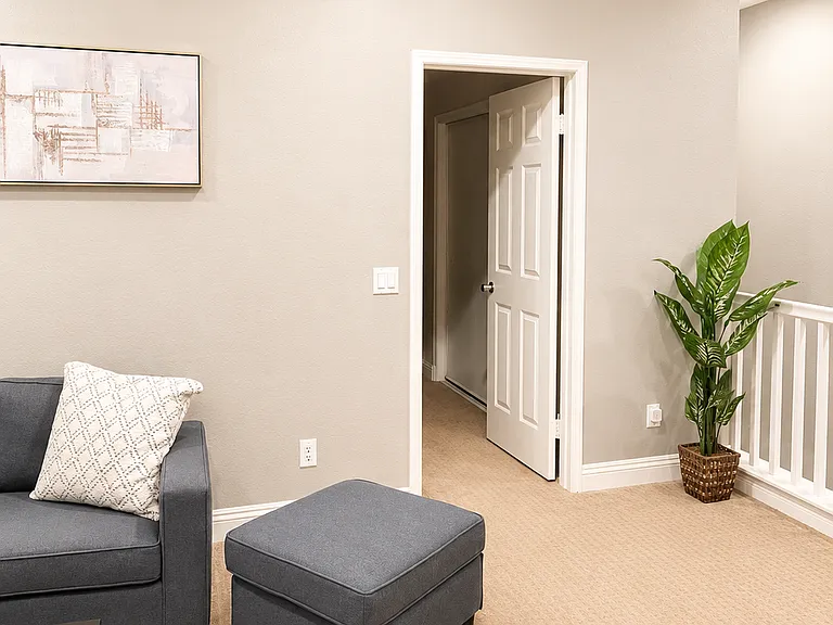15211 Holiday Dr — Photo 18