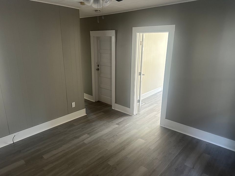1st image of 32 Prince St #1