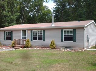 904 Old Stage Rd, Albrightsville, PA 18210