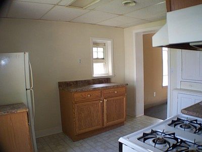 2nd image of 108 Bleecker St #3