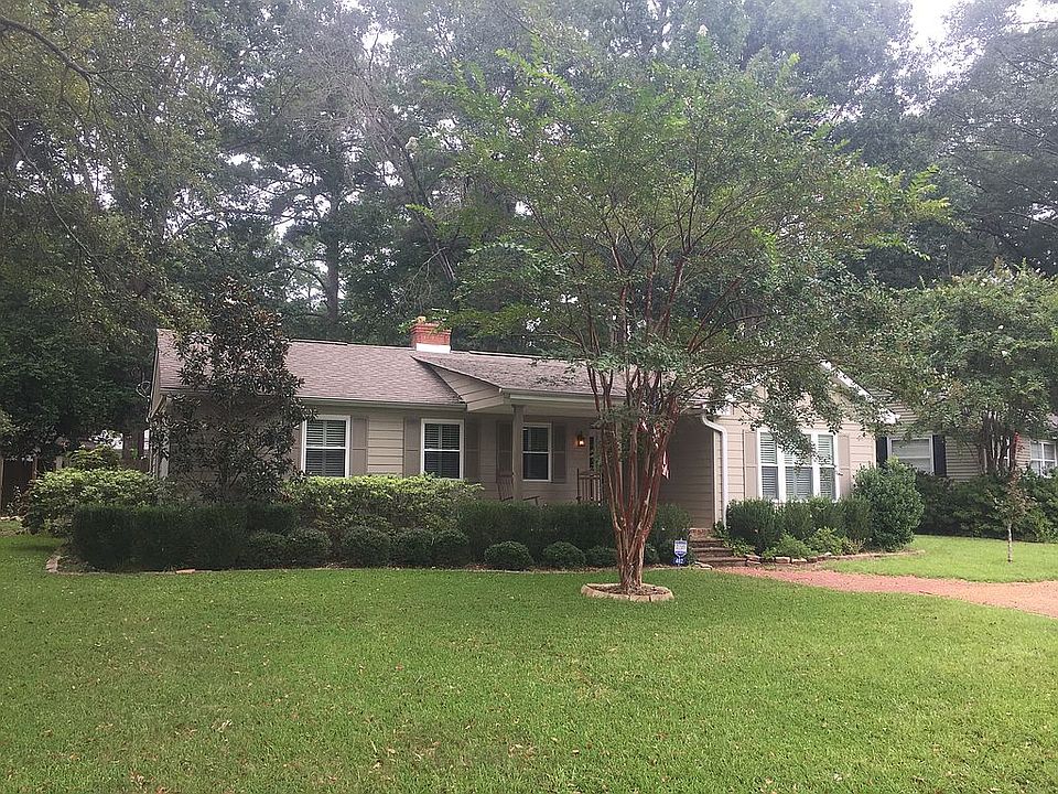 2nd image of 402 Whittier Dr