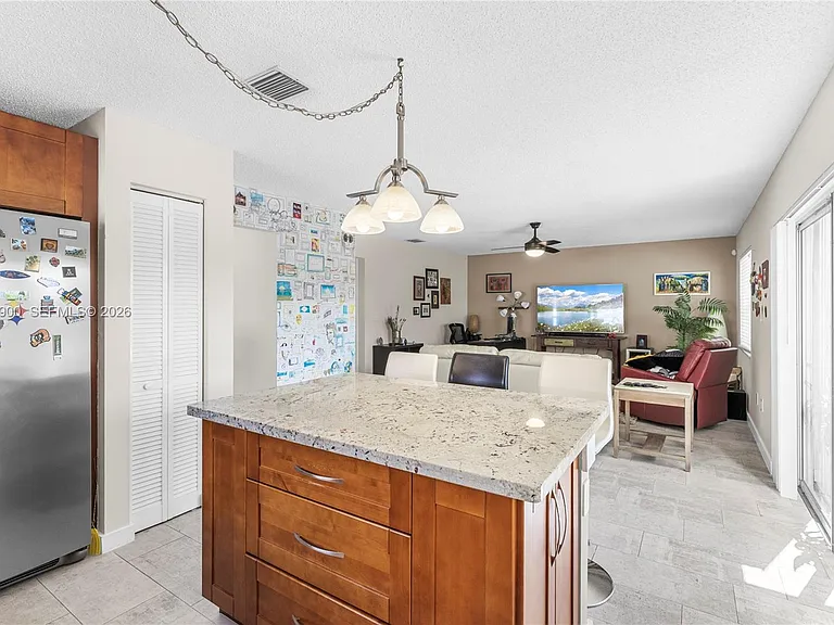 12614 NW 12th Ct — Photo 13