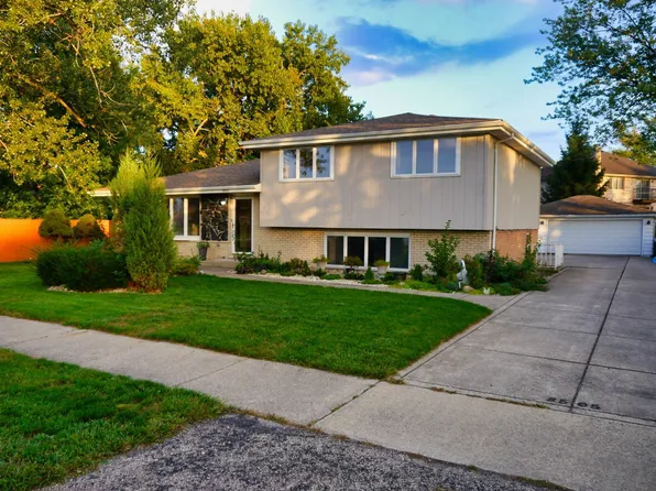 8505 State Rd, Burbank, IL 60459