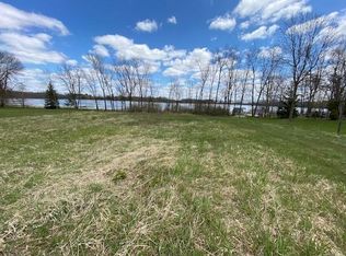 653 S Neumeyer Ln, Brillion, WI 54110